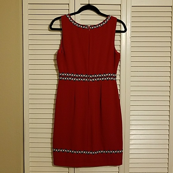 Red dress - Picture 4 of 4